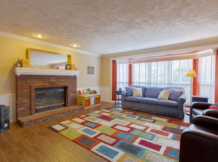 273 Loggers Trl, Fenton, MO 63026