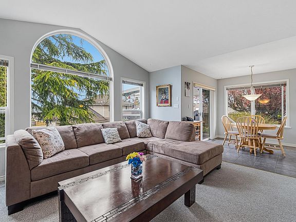 2nd image of 1107 Aery View Way