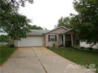 6 Fernwood Dr, Saint Peters, MO 63376
