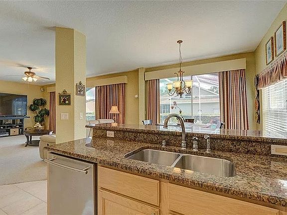 4th image of 1713 Cheltenborough Dr