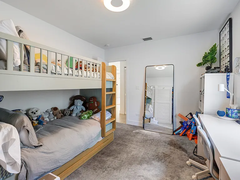 930 Stillwater Dr — Photo 20