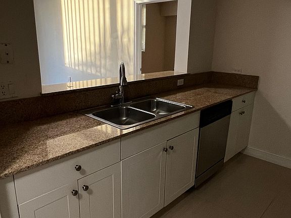 3rd image of 117 NW 42nd Ave APT 505