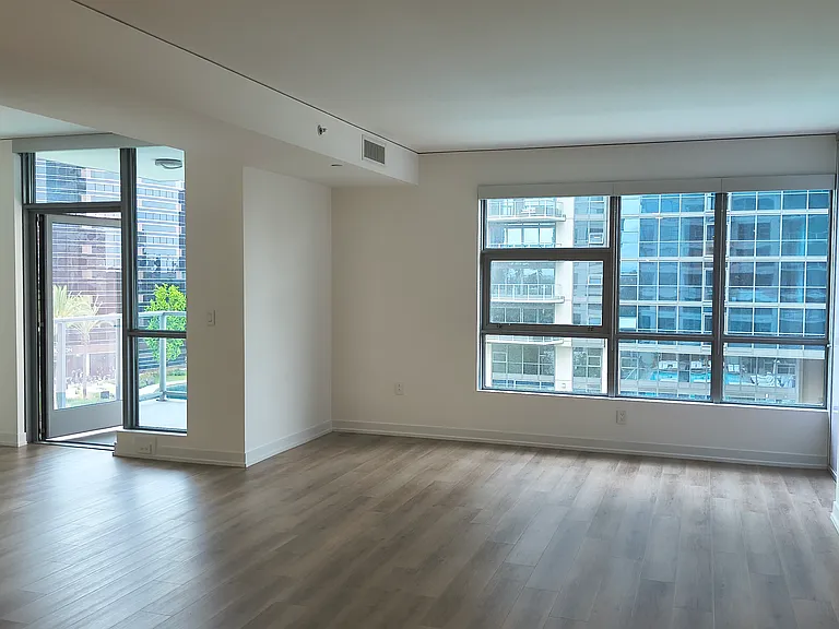 9 Macarthur Pl #N604 — Photo 12