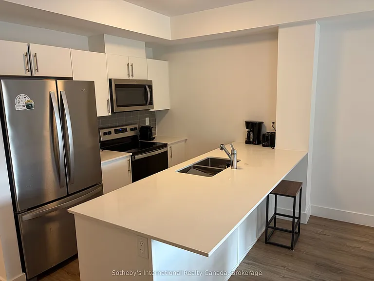 4 Kimberly Ln #124 — Photo 3