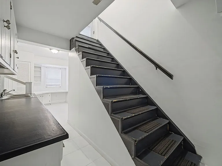 1757 Lafayette Dr — Photo 16