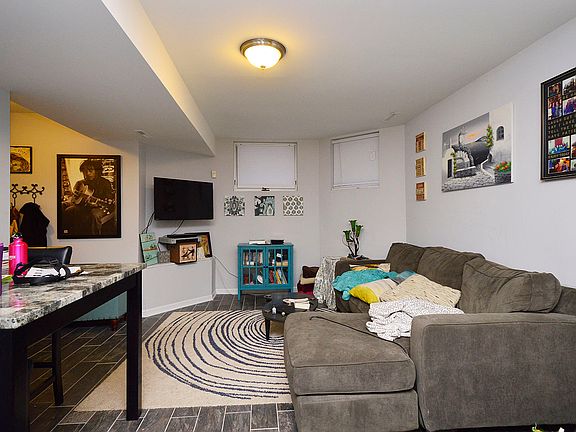 2nd image of 3940 N Southport Ave APT Gf