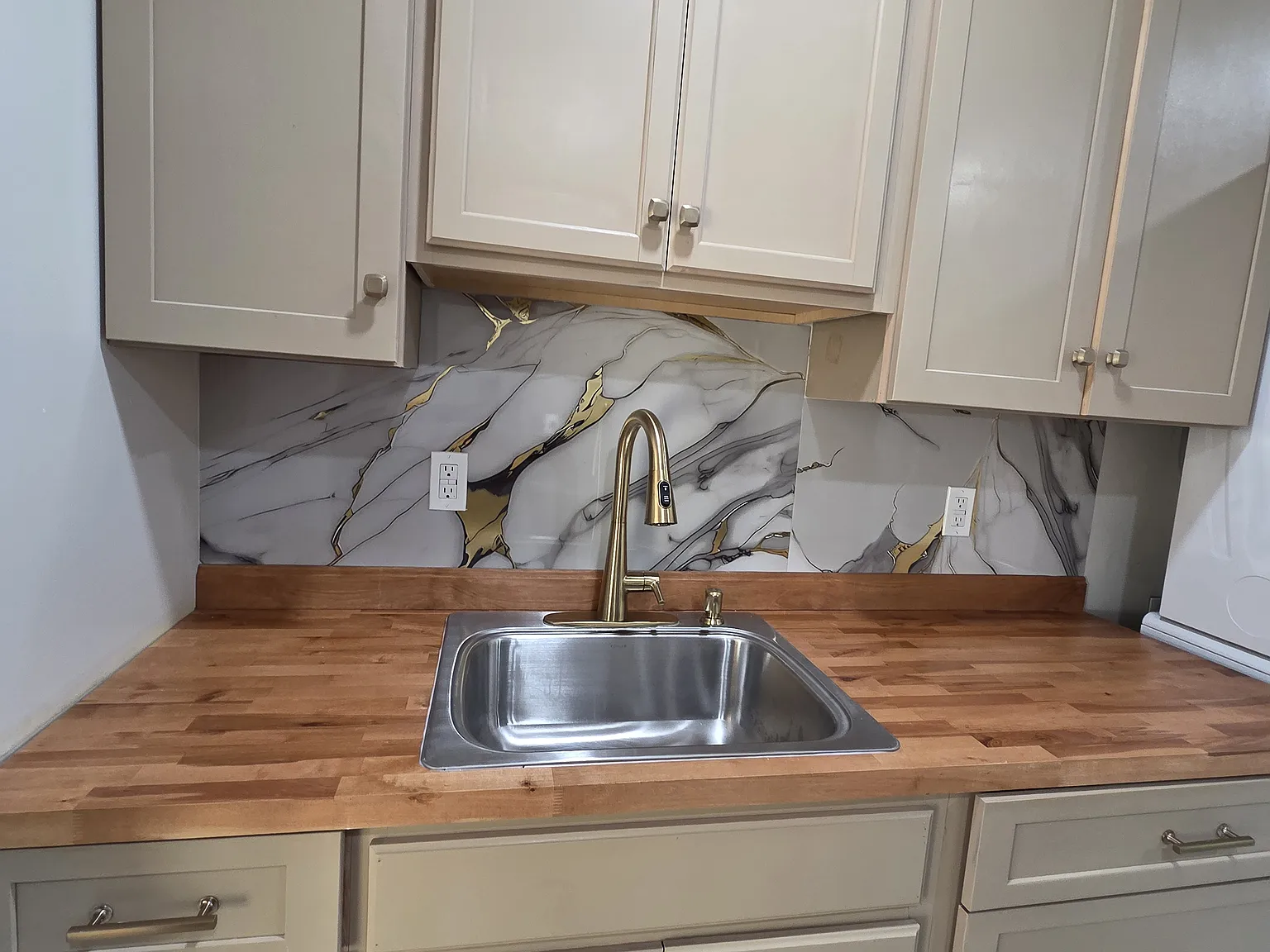 2 bed, 750 sqft, $1,475 — Photo 3