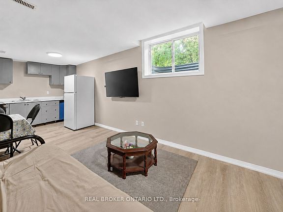 5th image of 1895 Applewood Ave #Basement