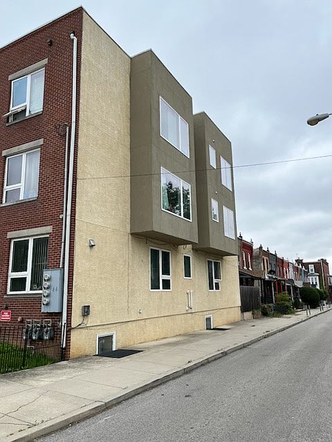 Building Photo 3