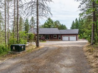 96 Main St, Burks Falls, ON P0A 1M0