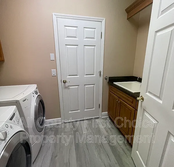 9718 Taylor Rose Ln — Photo 23