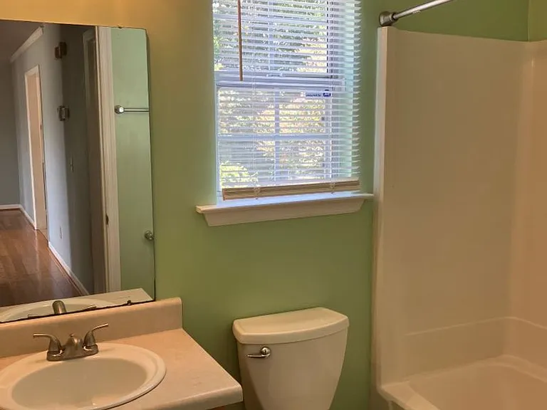 308 Vernon Traylor Dr — Photo 8