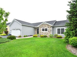11 Willow Wind Trl, Rochester, NY 14624