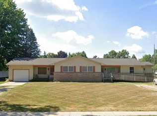 813 W Broad St, Linden, MI 48451