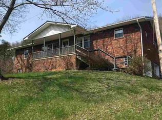 8525 Crackers Neck Rd, Washburn, TN 37888
