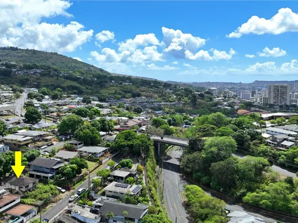 439 Iaukea St, Honolulu, HI 96813