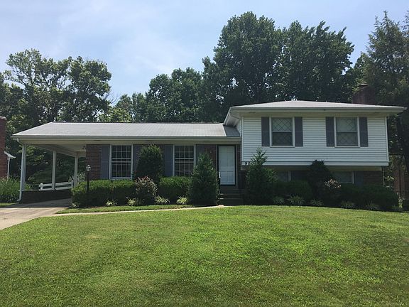 3rd image of 9004 Pine Lake Dr