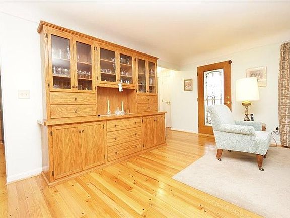 5th image of 6745 Eleck Pl