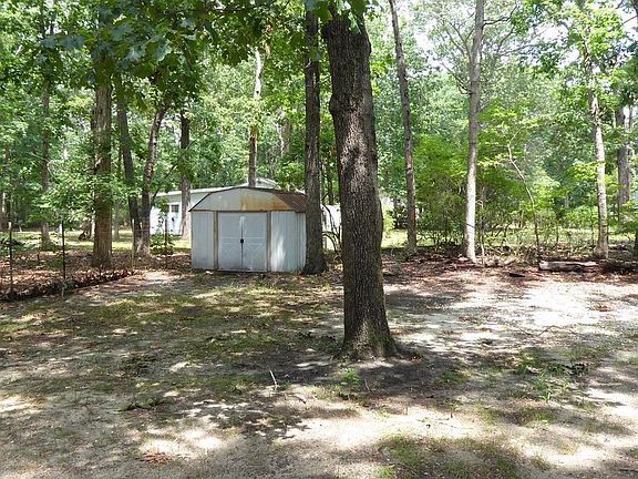 3rd image of 135 Daffodil Rd