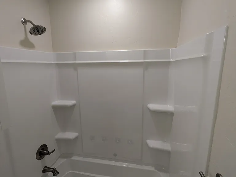 924 E Walnut St — Photo 9