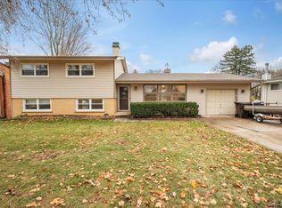 3008 Blarneystone Ln, Cary, IL 60013