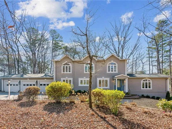 213 Pine Crest Dr, Cumming, GA 30040