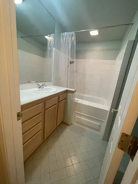 825 Southwood Blvd — Photo 3