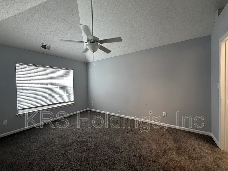 2 bed, 2.0 bath, 1094 sqft, $2,095 — Photo 4