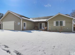 1397 Nippersink Rd, Fox Lake, IL 60020