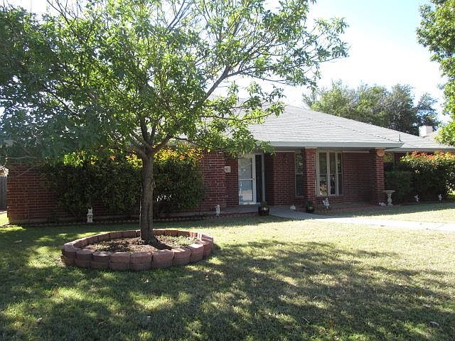 1st image of 3241 Maplewood Dr