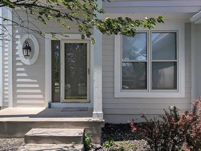 13236 Carter St — Photo 3