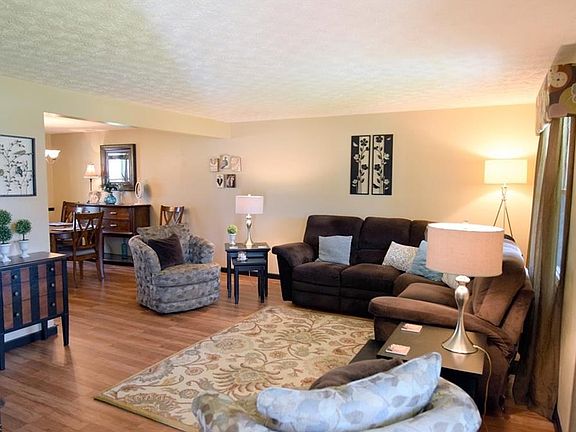 3rd image of 501 Heatherwood Dr SE