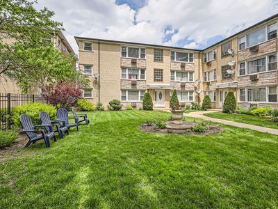 8712 W Berwyn Ave UNIT 3W, Chicago, IL, 60656
