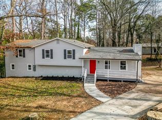 5671 Tracy Dr SE, Mableton, GA 30126