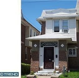 2nd image of 226 E 22nd St