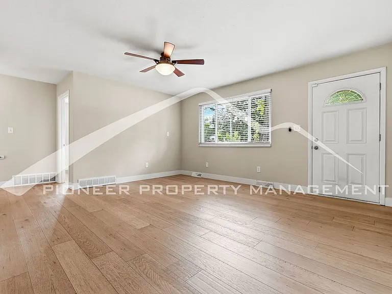 6801 W 32nd Ave — Photo 3