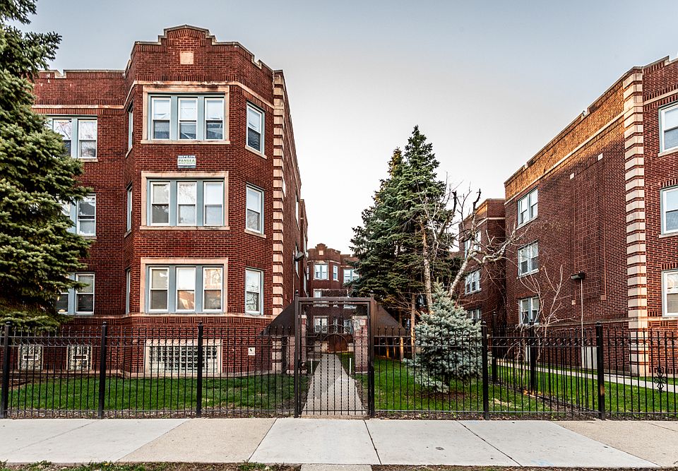 1st image of 1123 N Lawler Ave #3B