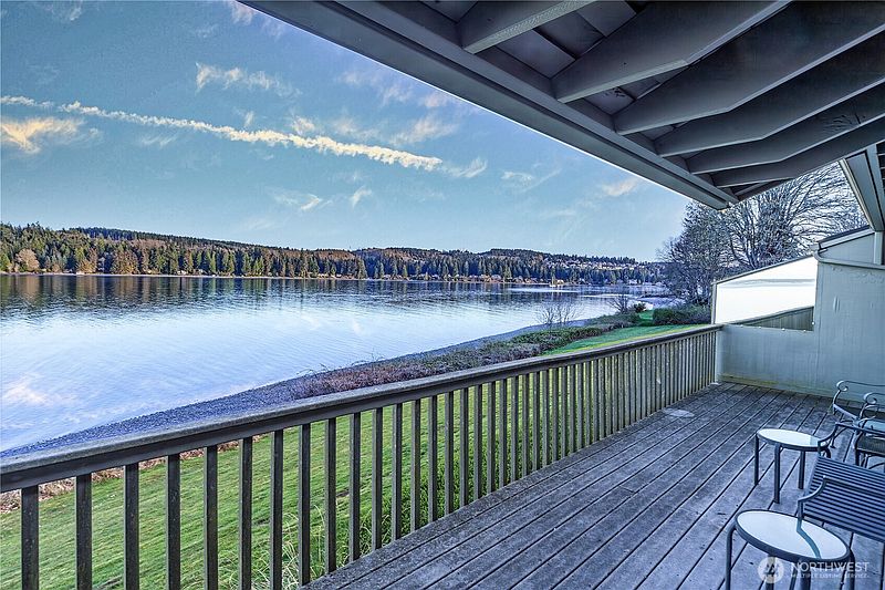 5th image of 80 Cascade Place #29