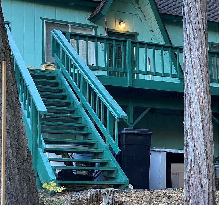 1st image of 681 Clubhouse Dr