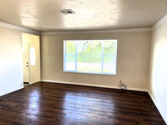 2nd image of 2404-2406 7th St #4d04a3361