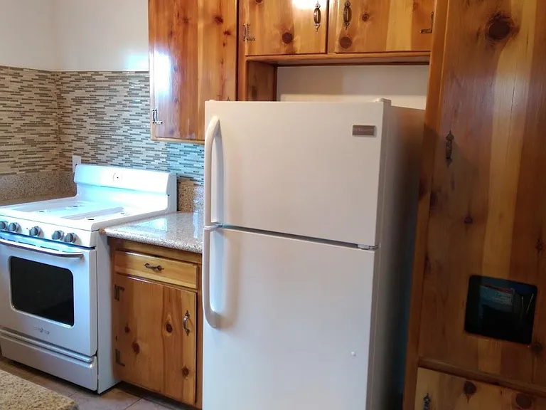 2364 Walgrove Ave #5 — Photo 5