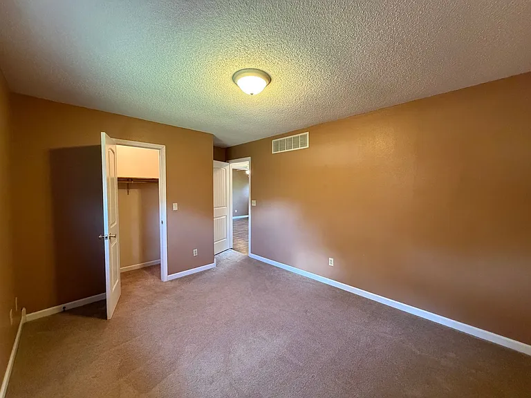 20597 Sedalia Rd — Photo 18