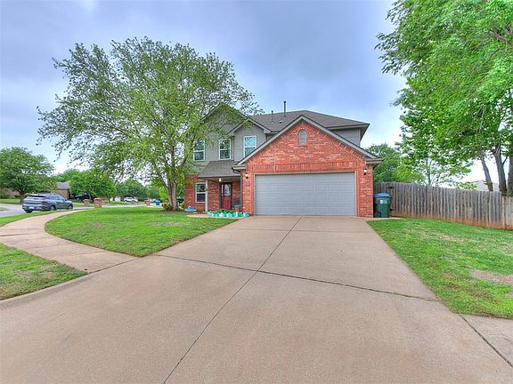 3rd image of 2525 Weymouth Way