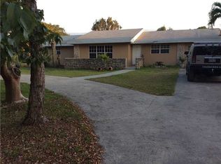 19330 SW 220th St, Miami, FL 33170