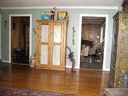 5th image of 812 Fairbanks St