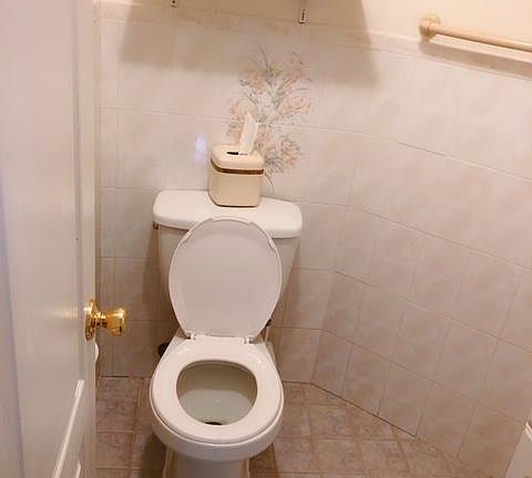 3rd image of 447 Hillman Ave