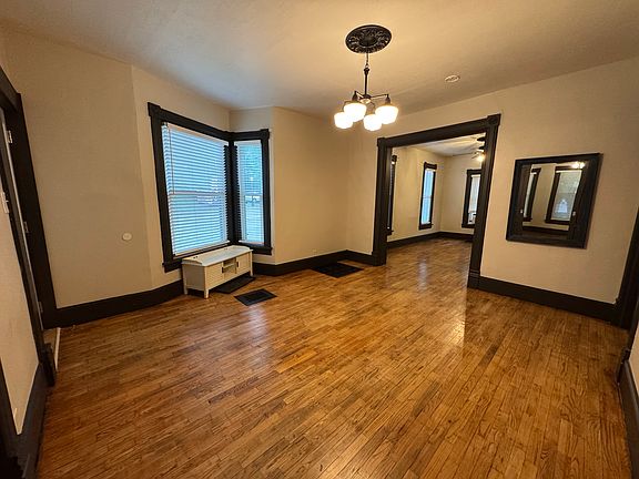 4th image of 306 N Dexter St
