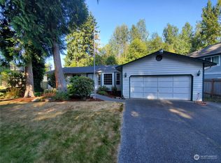 19325 Damson Rd, Lynnwood, WA 98036