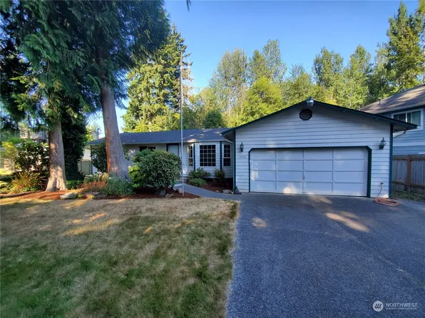 19325 Damson Road, Lynnwood, WA 98036