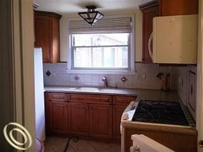 3rd image of 18836 Chandler Park Dr